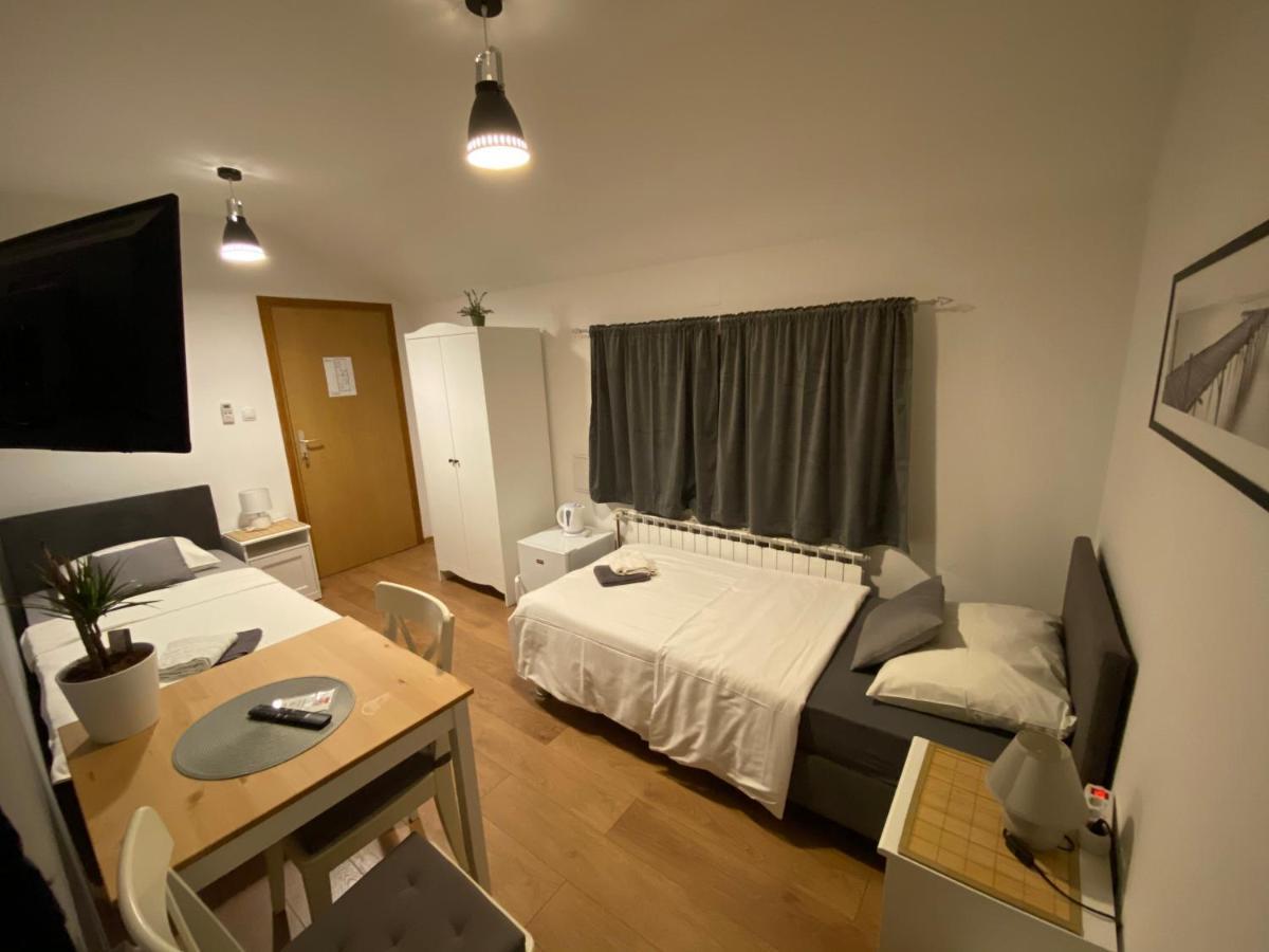 Guest House Lucija Buzin Exteriér fotografie