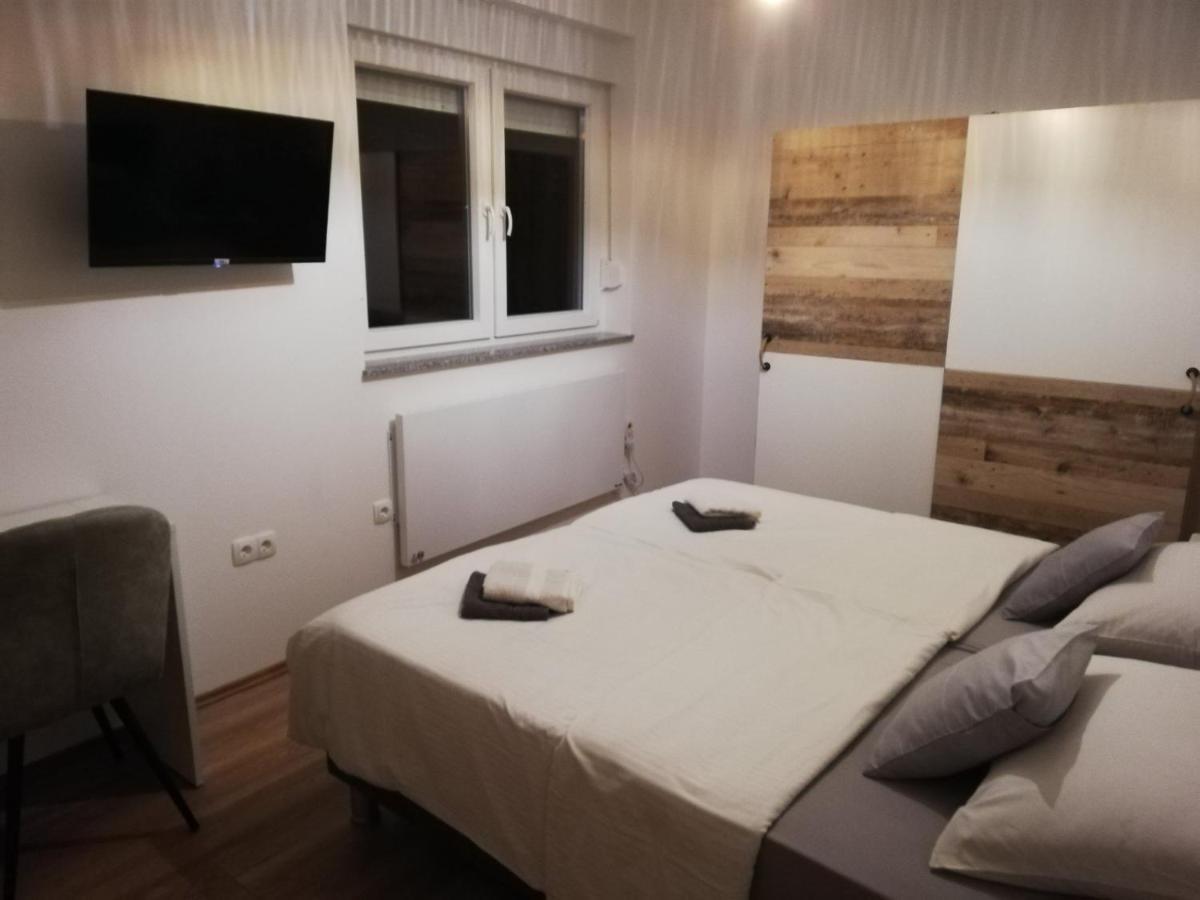 Guest House Lucija Buzin Exteriér fotografie